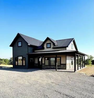 Hidden Ivancie Cabin on Vineyard with Hot Tub