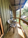 Cozy Cabin with Beautiful Sunsets. Less Than Hour to 5 State Parks. King Bed.