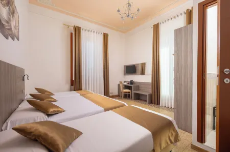 Astrid Hotel