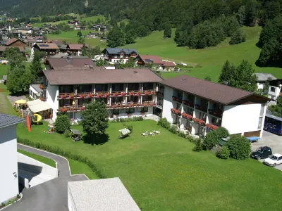 Hotel Silvretta Hotels near Valisera Bahn Talstation