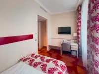 Zur Alten Schmiede Hotels in WeiBenfels