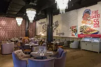 Canopy by Hilton Zagreb - breakfast