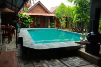 The Nature Villa and Cabanas - Beach