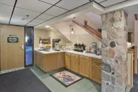 Boarders Inn & Suites by Cobblestone Hotels - Faribault - Desayuno