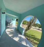 NEWLY RENOVATED Ocean Front 2 bedroom/ 2 bath, pristine water, divers paradise.