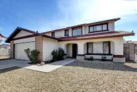 Spacious Home with Heated Pool! Các khách sạn ở Henderson-Green Valley