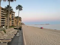 Beachfront Lower Floor Luxury Condo - Gym