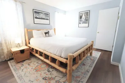 Sun Sung Cozy Condo A Stylish Escape for 4!