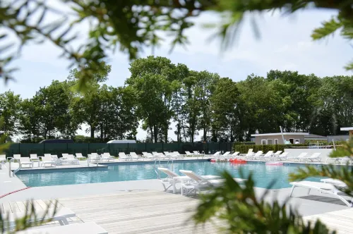 Holiday Home in Maastricht with Terrace - Swimmingpools