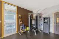Best Western Plus Riverfront Hotel and Suites - gimnasio