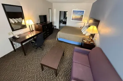 Econo Lodge Hotels near Bryan