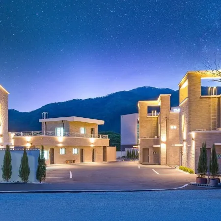 Chuncheon Wolhadam Pool Villa Отели рядом с достопримечательностью «Сад Евхавон»