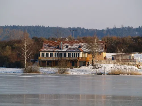 Quietly situated vacation home with a fantastic view. Bathing lake 5 min away.