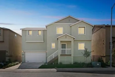 Brand new house, located of I-4, with easy access to the Valley and the Bay. Hotels near University of the Pacific