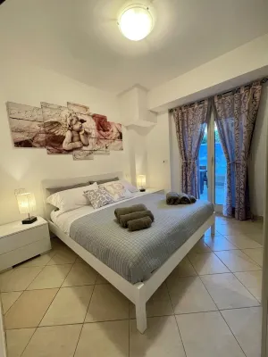 {Perla d'aMare ~ Rubino} Elegant apartment a stone's throw from the sea