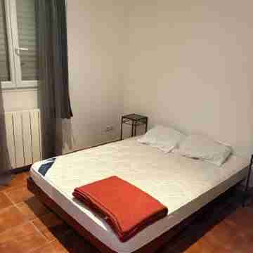 ON THE BEACH ROAD VILLA WITH POOL Rooms