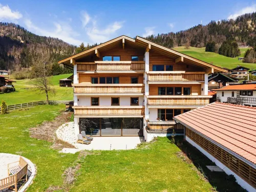 Large Deluxe Suite | Pool & Sauna and mountain view