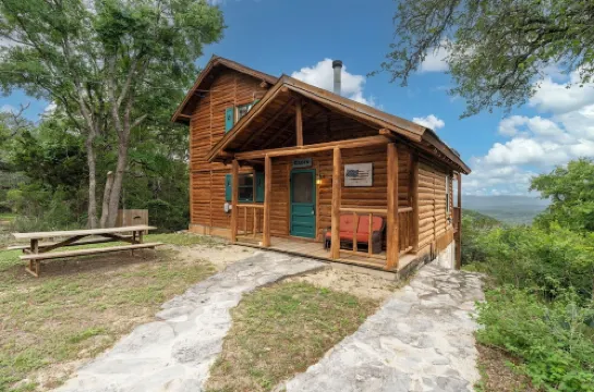 Cozy Cabin - Hot tub, Views, Wimberley Area