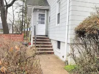 3bedroom apartment in Teaneck with AC, WiFi, 12 miles from Times Square NYC. Hotels in Teaneck
