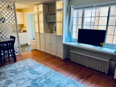 Cincinnati Themed, Historic Big Sky Apartments!