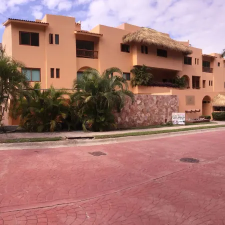 Luxury apartment with beautiful sunset sea views at Ixtapa