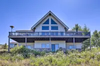Ski + Bike: Home w/ Deck & Hot Tub in Granby! - Wifi