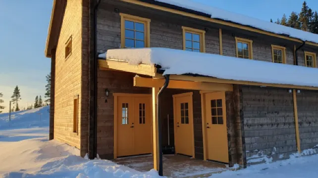 Neugebaute Gemütliche Skihütte in Idre- Himmelfjäll mit Aussicht-50m zum Lift Hotels in Alvdalen N