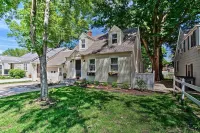Cute Emporia House - Mins to Downtown and Esu! - Homestays