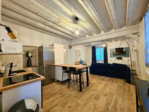 Love Escape Centre Ville de Nemours Hotels in Nemours