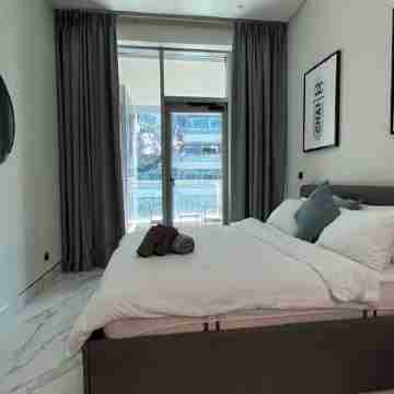 Fashion Vibes in Business Bay Dubai Rooms