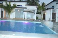 Zanzibar Luxury Bungalows - Pools