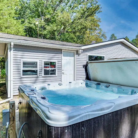 Lake Escape w/ Hot Tub & Docks in Hope!