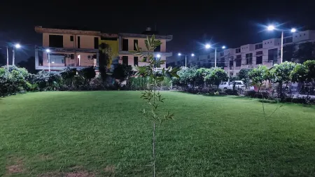 Sipritul stay in Vrindavan