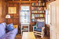 Iconic, historic cottage overlooking Cape Cod Bay