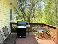 Private 2-Bed/2 Bath House, Yard in Batavia 15 Minutes to Darien Lake Hotels in Batavia