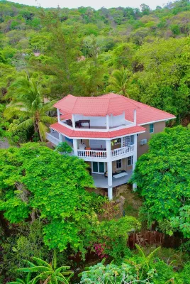 Vacation home in Roatan