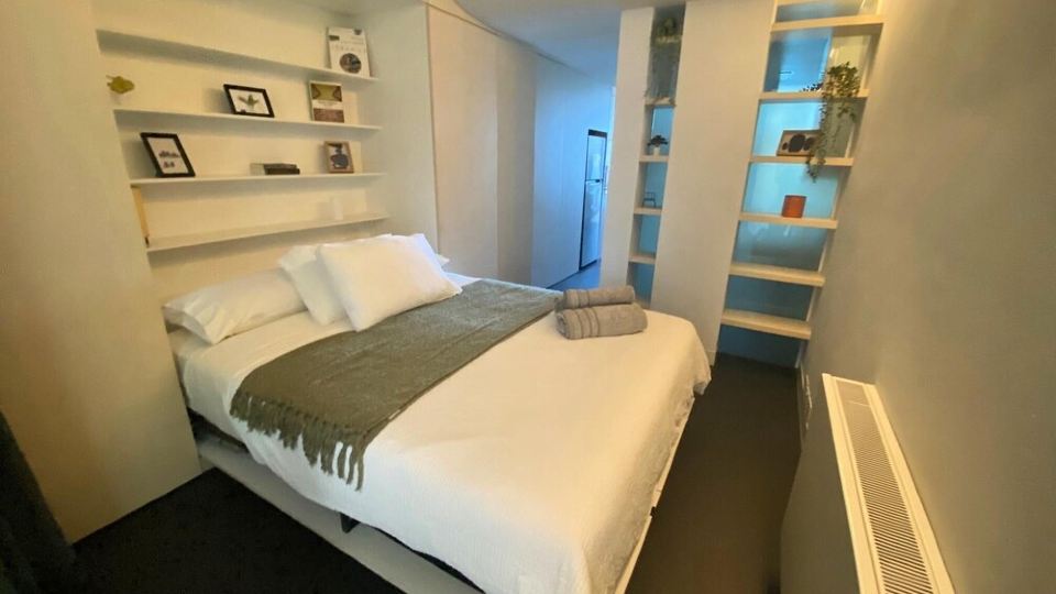 Boutique Canberra Stay | Balcony + Desk