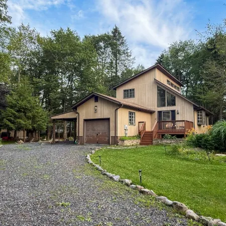 Cozy Cabin with Pond, Game Rm, Pool & Fire Pit