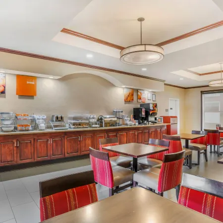 Comfort Suites Montgomery East Monticello Dr