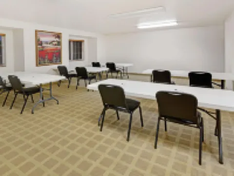 Microtel Inn & Suites by Wyndham Cheyenne Hotels in Cheyenne