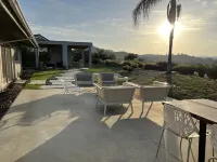 Mid Century View Home in Calabasas Hotels in Calabasas