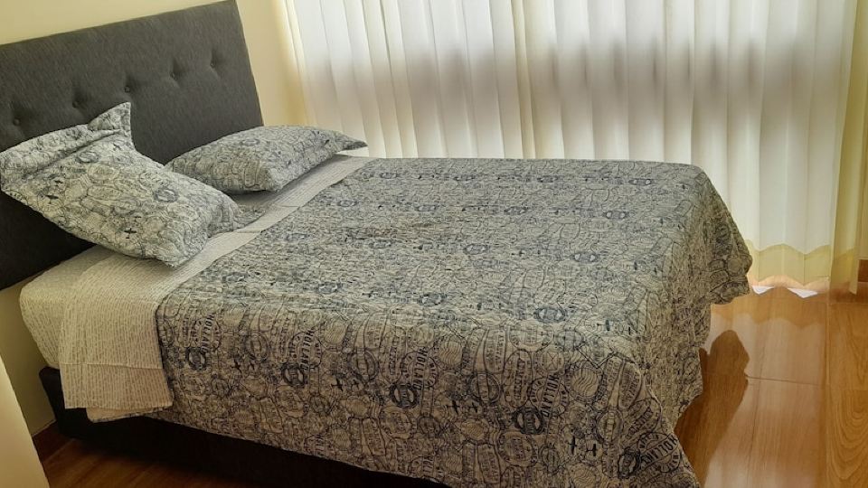 APARTMENT WITH WHIRLPOOL JACUZZI IDEAL FOR TRAVELERS AND FAMILIES