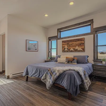 Chicory Guest Cabin - Paradise Valley, MT