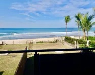 House facing the sea in Maresias