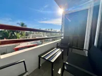 Elegant Coastal Studio; just minutes from the beach