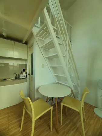 Lifestyle Stay - Happy Loft - Unit B8 Отели рядом с достопримечательностью «Carmona United Methodist Church»