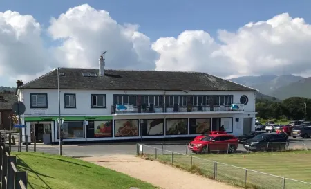 Beach Front Flat, Brodick Отели в г. Арран (остров)