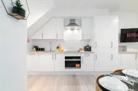 Charming 3-bedroom house in serene Edgware