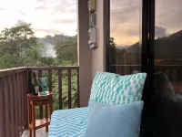 Your Private Love Nest with Stunning Mountain Views, Infinity Pool, Sauna Hotels in Valencia