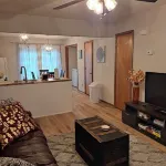 Charming 2-bedroom townhome  near base and beaches. Shopping and restaurants